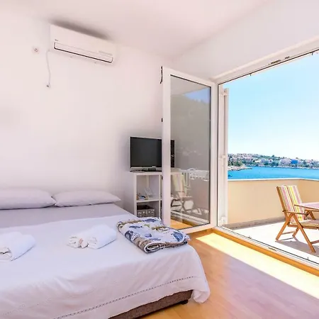 Apartments Ive I Maja Ražanj Esterno foto