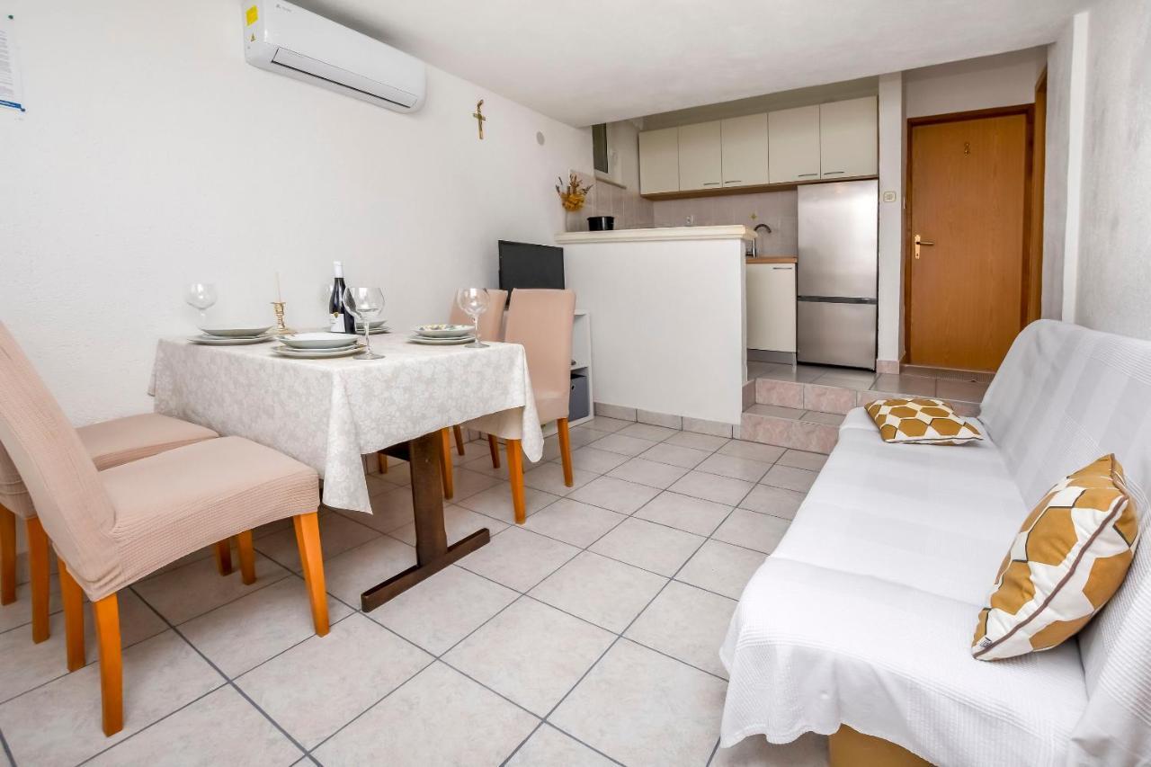 Ive I Maja Apartment *