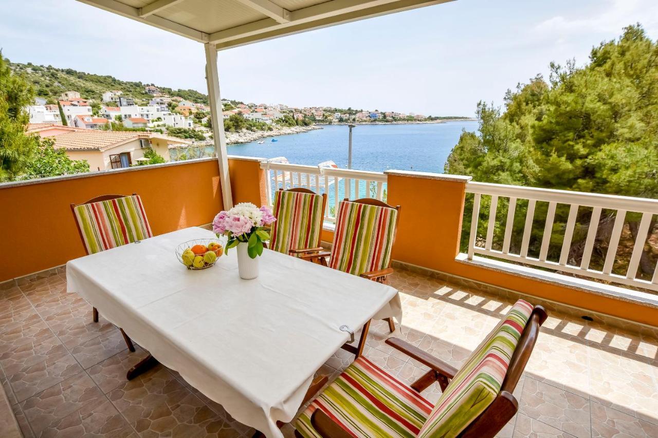 Ive I Maja Apartment Razanj
