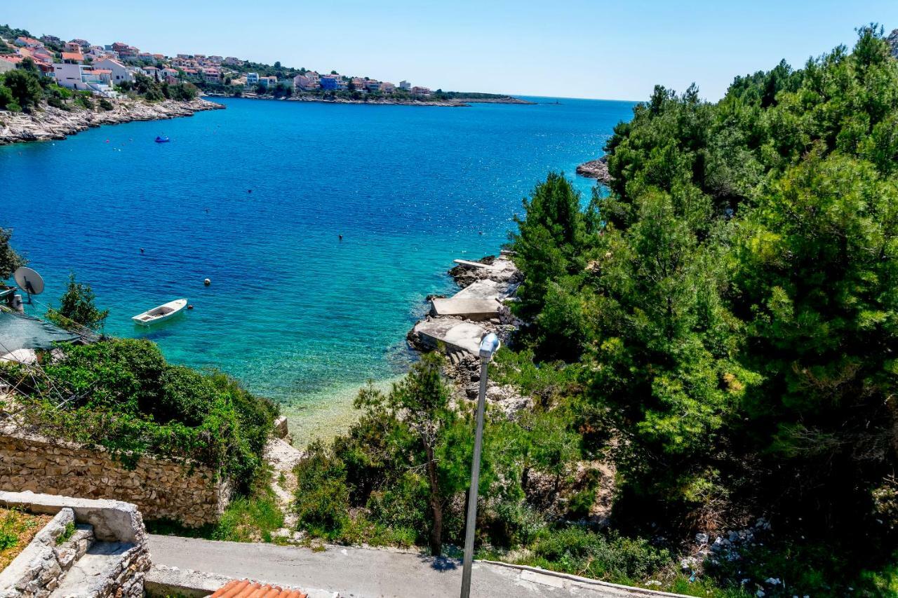 Ive I Maja Apartment Razanj